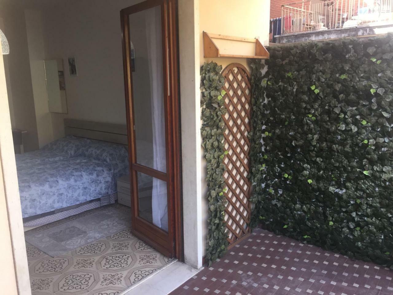Room Verona Holidays Exteriör bild